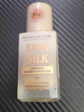 New Revolution Skin Silk Luminous Serum Foundation F12